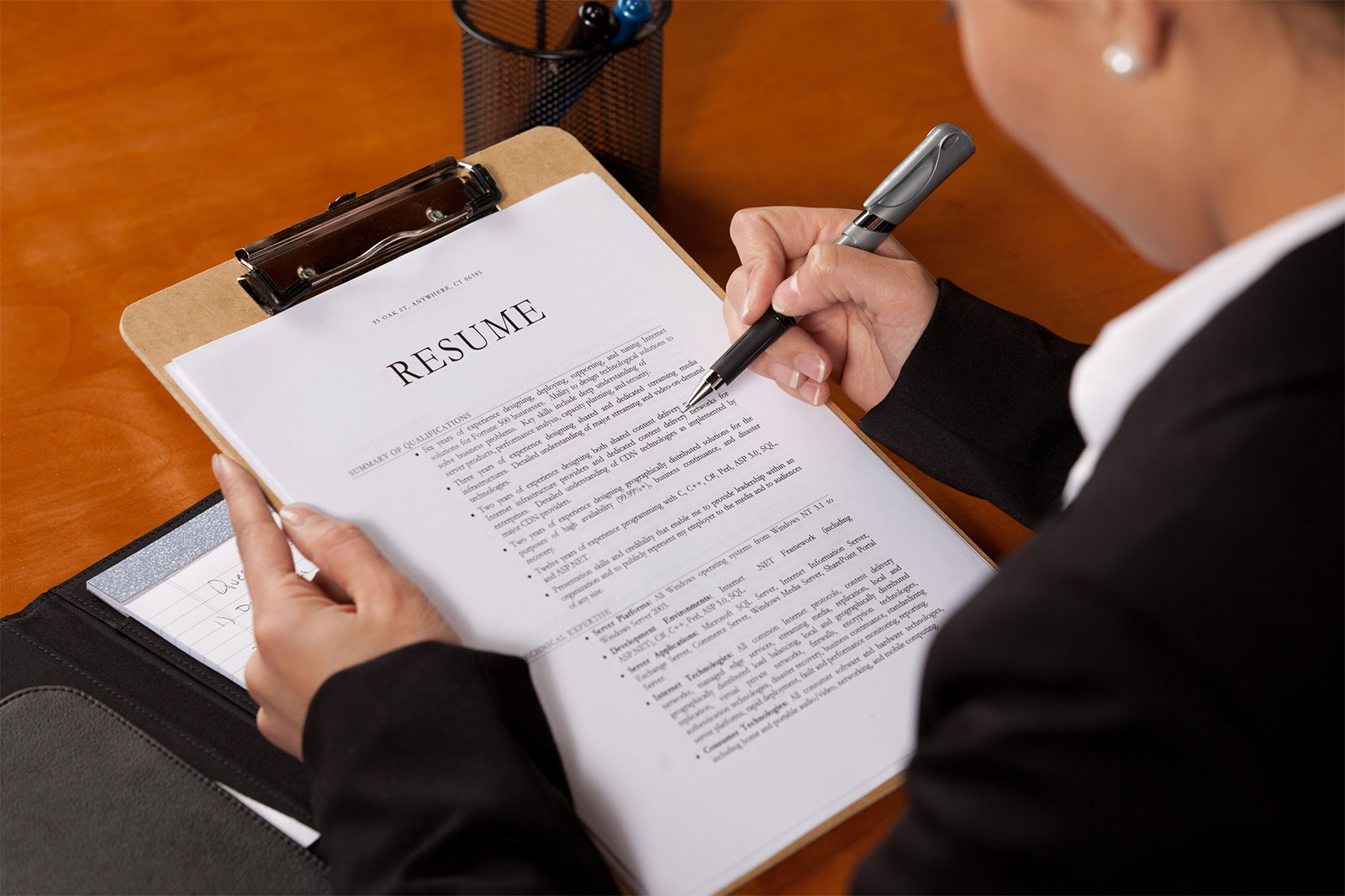 What is the salary of a business administration graduate in Saudi Arabia? Your comprehensive guide to the best job opportunities.