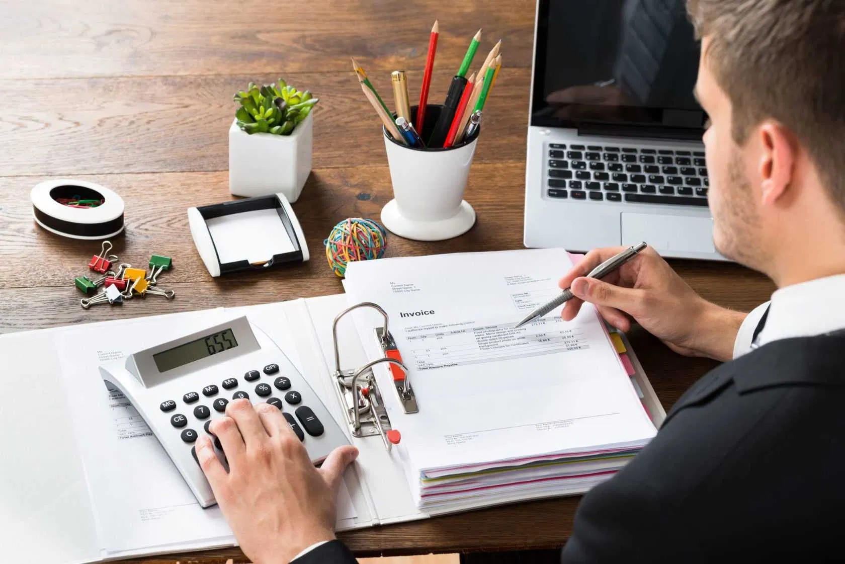 How long does it take to complete a business administration diploma? Your comprehensive guide to choosing the right program.