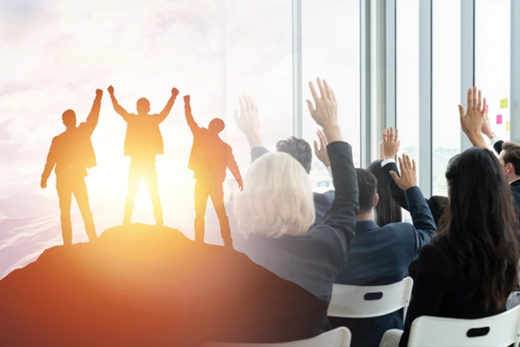The Impact of Educational Courses on Developing Leadership Skills in Business Management